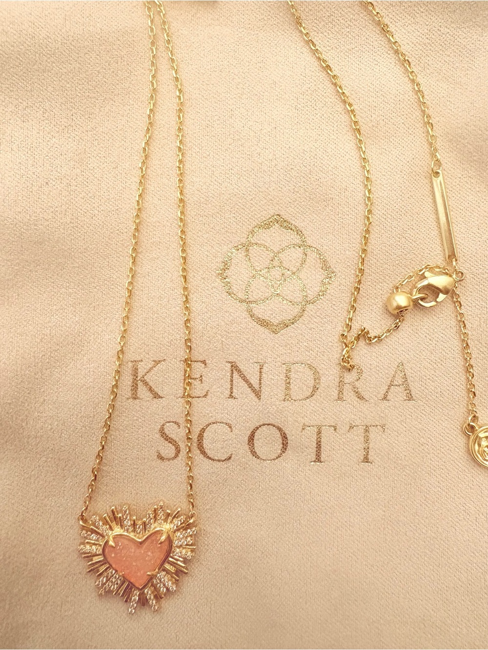 Dolly Parton X Kendra Scott Necklace NWOT